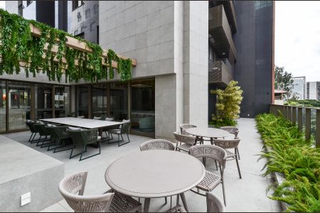 Apartamento à venda com 132m², 2 quartos e 2 vagas Apartamento à venda com 132m², 2 quartos e 2 vagasÁrea comum - Salão de festas