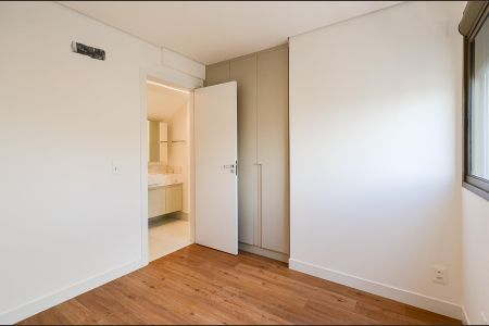 Apartamento à venda com 132m², 2 quartos e 2 vagas Apartamento à venda com 132m², 2 quartos e 2 vagasQuarto 1