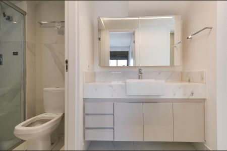 Apartamento à venda com 132m², 2 quartos e 2 vagas Apartamento à venda com 132m², 2 quartos e 2 vagasBanheiro Social