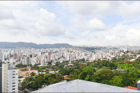Apartamento à venda com 132m², 2 quartos e 2 vagas Apartamento à venda com 132m², 2 quartos e 2 vagasVista