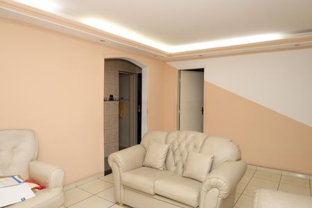 Casa à venda com 148m², 2 quartos e 2 vagasSala