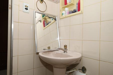 Casa à venda com 148m², 2 quartos e 2 vagasBanheiro 1 - Suíte