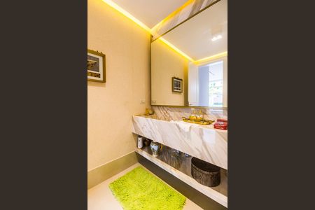 Casa de condomínio à venda com 1000m², 5 quartos e 7 vagas Casa de condomínio à venda com 1000m², 5 quartos e 7 vagasLavabo