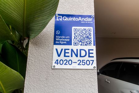 Casa de condomínio à venda com 1000m², 5 quartos e 7 vagas Casa de condomínio à venda com 1000m², 5 quartos e 7 vagasVista da Rua