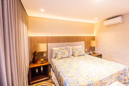Casa de condomínio à venda com 1000m², 5 quartos e 7 vagas Casa de condomínio à venda com 1000m², 5 quartos e 7 vagasSuíte 5