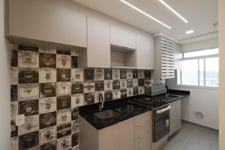 Cozinha de apartamento à venda com 3 quartos, 54m² em Canhema, Diadema