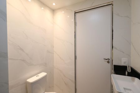 Apartamento à venda com 54m², 3 quartos e 1 vaga Apartamento à venda com 54m², 3 quartos e 1 vagaBanheiro