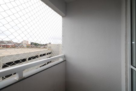 Apartamento à venda com 54m², 3 quartos e 1 vaga Apartamento à venda com 54m², 3 quartos e 1 vagaVaranda