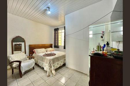 Casa à venda com 5 quartos, 200m² em Sagrada Família, Belo Horizonte