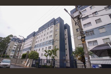 Apartamento à venda com 48m², 2 quartos e 1 vaga Apartamento à venda com 48m², 2 quartos e 1 vagaFachada