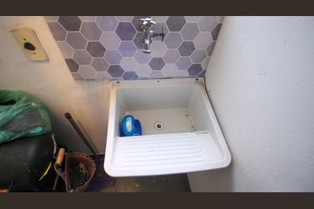 Apartamento à venda com 48m², 2 quartos e 1 vaga Apartamento à venda com 48m², 2 quartos e 1 vagaÁrea de serviço