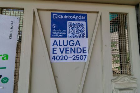 Casa à venda com 216m², 3 quartos e 5 vagas Casa à venda com 216m², 3 quartos e 5 vagasPlaca Instalada