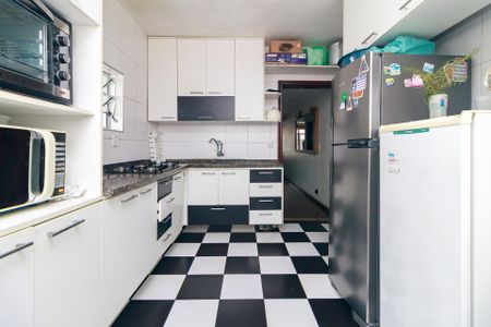 Casa à venda com 216m², 3 quartos e 5 vagas Casa à venda com 216m², 3 quartos e 5 vagasCozinha