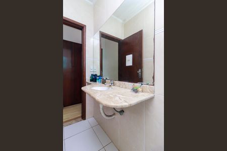 Casa à venda com 216m², 3 quartos e 5 vagas Casa à venda com 216m², 3 quartos e 5 vagasSuíte - Banheiro