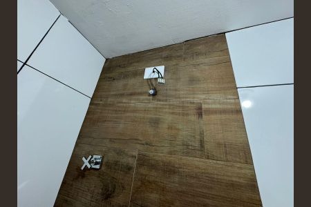 Banheiro de casa para alugar com 2 quartos, 100m² em Vila Fidalgo, São Paulo