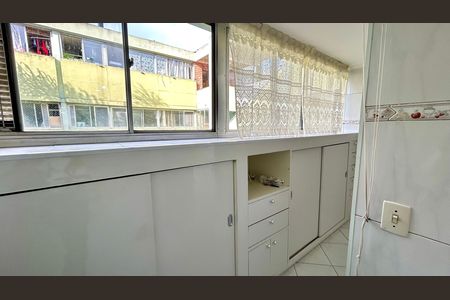 Apartamento para alugar com 63m², 3 quartos e 1 vagaÁrea de Serviço