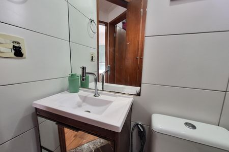 Banheiro de apartamento à venda com 2 quartos, 72m² em Jardim Utinga, Santo André