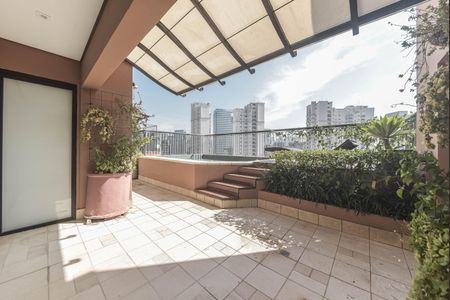Apartamento à venda com 190m², 2 quartos e 3 vagas Apartamento à venda com 190m², 2 quartos e 3 vagasVaranda - Piscina