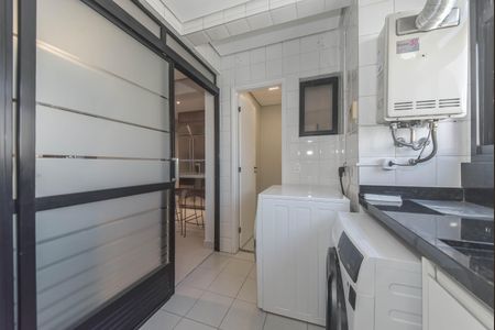 Apartamento à venda com 190m², 2 quartos e 3 vagas Apartamento à venda com 190m², 2 quartos e 3 vagasArea de Serviço