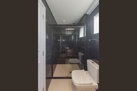 Apartamento à venda com 190m², 2 quartos e 3 vagas Apartamento à venda com 190m², 2 quartos e 3 vagasBanheiro da Suíte 2