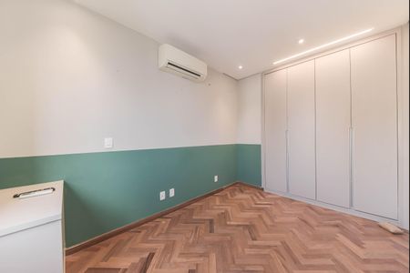 Apartamento à venda com 190m², 2 quartos e 3 vagas Apartamento à venda com 190m², 2 quartos e 3 vagasSuite 1