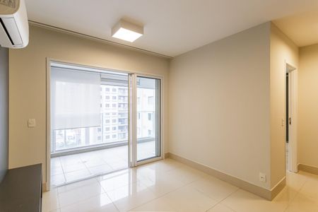 Sala de apartamento à venda com 1 quarto, 44m² em Indianópolis, São Paulo