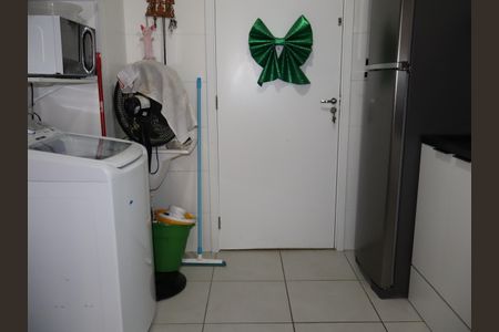 Apartamento para alugar com 35m², 2 quartos e sem vagaSala, cozinha e área de serviço
