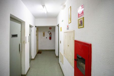 Apartamento à venda com 62m², 2 quartos e 1 vagaHall de entrada