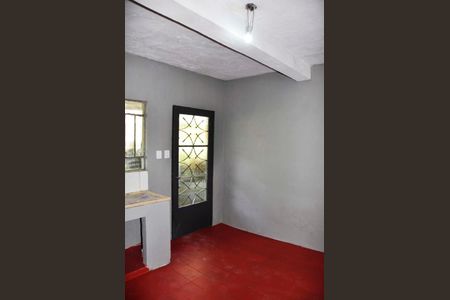 Casa à venda com 70m², 2 quartos e sem vaga Casa à venda com 70m², 2 quartos e sem vagaCozinha