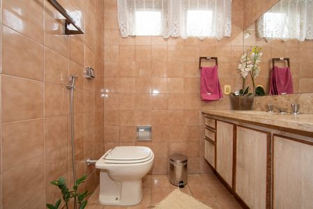 Apartamento à venda com 137m², 3 quartos e 1 vaga Apartamento à venda com 137m², 3 quartos e 1 vagaBANHEIRO1