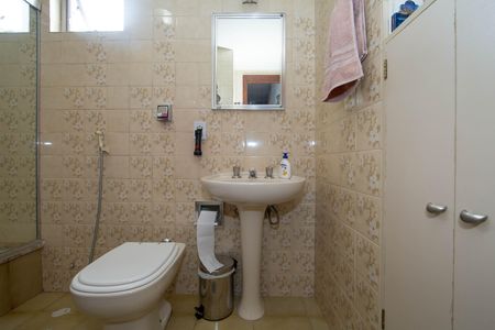 Apartamento à venda com 137m², 3 quartos e 1 vaga Apartamento à venda com 137m², 3 quartos e 1 vagaBANHEIRO2