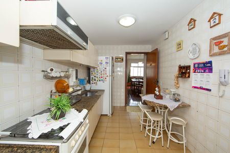 Apartamento à venda com 137m², 3 quartos e 1 vaga Apartamento à venda com 137m², 3 quartos e 1 vagaCOZINHA
