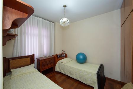 Apartamento à venda com 137m², 3 quartos e 1 vaga Apartamento à venda com 137m², 3 quartos e 1 vagaQUARTO3