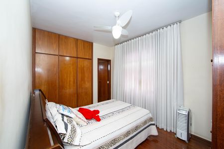 Apartamento à venda com 137m², 3 quartos e 1 vaga Apartamento à venda com 137m², 3 quartos e 1 vagaQUARTO1