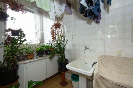 Apartamento à venda com 137m², 3 quartos e 1 vaga Apartamento à venda com 137m², 3 quartos e 1 vagaAREA DE SERVICO