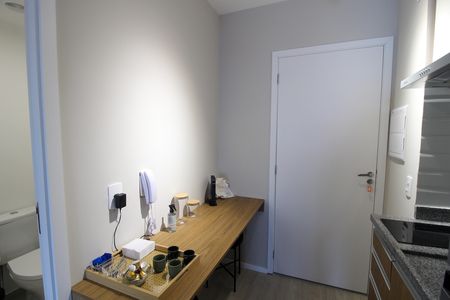 Cozinha de apartamento para alugar com 1 quarto, 25m² em Butantã, São Paulo