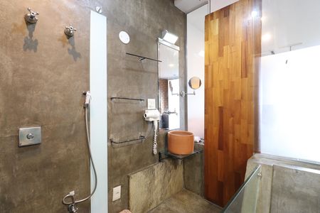 Banheiro  de apartamento para alugar com 1 quarto, 29m² em Barra Funda, São Paulo