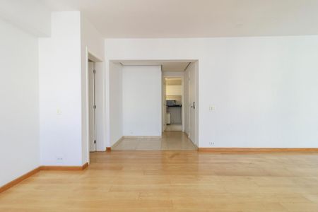Apartamento para alugar com 178m², 3 quartos e 3 vagasSala