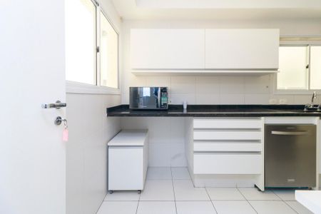 Apartamento para alugar com 178m², 3 quartos e 3 vagasCozinha