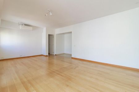Apartamento para alugar com 178m², 3 quartos e 3 vagasSala