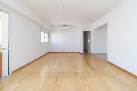 Apartamento para alugar com 178m², 3 quartos e 3 vagasSala
