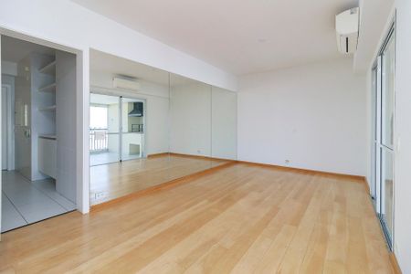 Apartamento para alugar com 178m², 3 quartos e 3 vagasSala