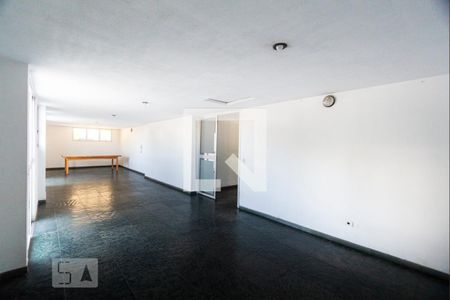 Apartamento para alugar com 71m², 3 quartos e 1 vaga Apartamento para alugar com 71m², 3 quartos e 1 vagaÁrea comum - Salão de festas