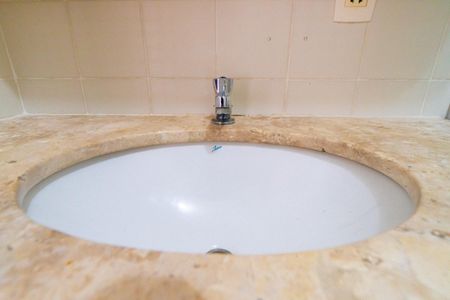 Apartamento para alugar com 71m², 3 quartos e 1 vaga Apartamento para alugar com 71m², 3 quartos e 1 vagaBanheiro
