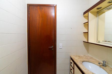 Apartamento para alugar com 71m², 3 quartos e 1 vaga Apartamento para alugar com 71m², 3 quartos e 1 vagaBanheiro