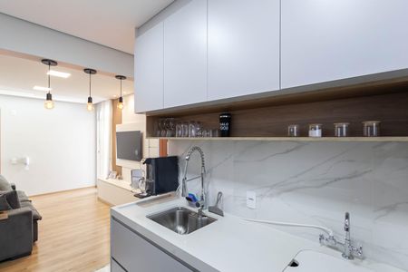 Apartamento à venda com 58m², 2 quartos e 1 vaga Apartamento à venda com 58m², 2 quartos e 1 vagaCozinha e Área de Serviço