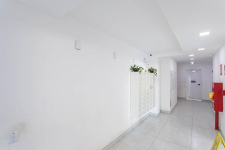 Apartamento à venda com 58m², 2 quartos e 1 vaga Apartamento à venda com 58m², 2 quartos e 1 vagaHall social