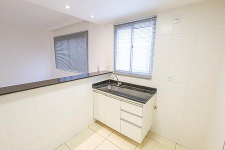 Apartamento para alugar com 150m², 2 quartos e 1 vaga Apartamento para alugar com 150m², 2 quartos e 1 vagaCozinha americana