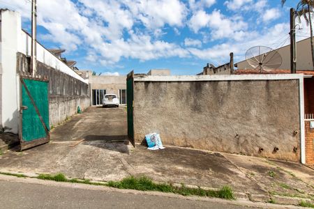 Casa à venda com 136m², 3 quartos e 5 vagasFACHADA