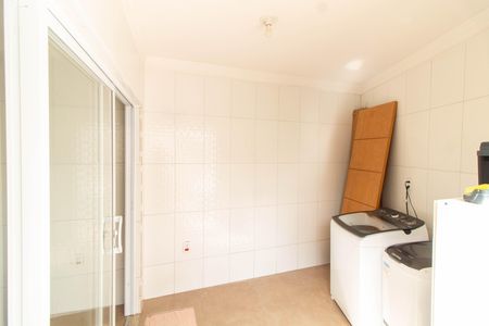 Casa à venda com 136m², 3 quartos e 5 vagasÁREA DE SERVIÇO